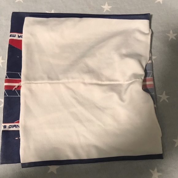 New York Giants Book Cover 🏈 - Picture 4 of 6